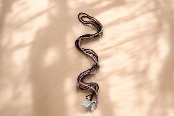 Waist Beads / Afrikaanse Heupketting - Ovie - Zwart mix (Traditioneel niet-elastisch koord)