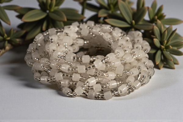 Waist Beads / Afrikaanse Heupketting - NOSA- Wit Glow (elastisch)