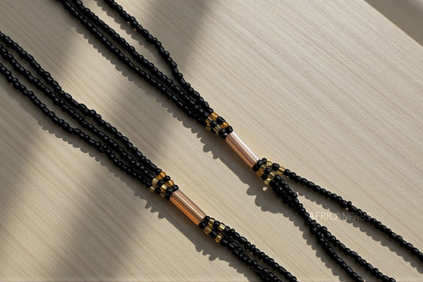 Waist Beads / Afrikaanse Heupketting -  Obasogie - Zwart (Traditioneel niet-elastisch koord)