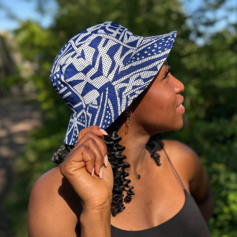 Bucket hat / Vissershoedje met Afrikaanse print - Blauw Ndop Cameroon - Kinderen & Volwassenen (Unisex)