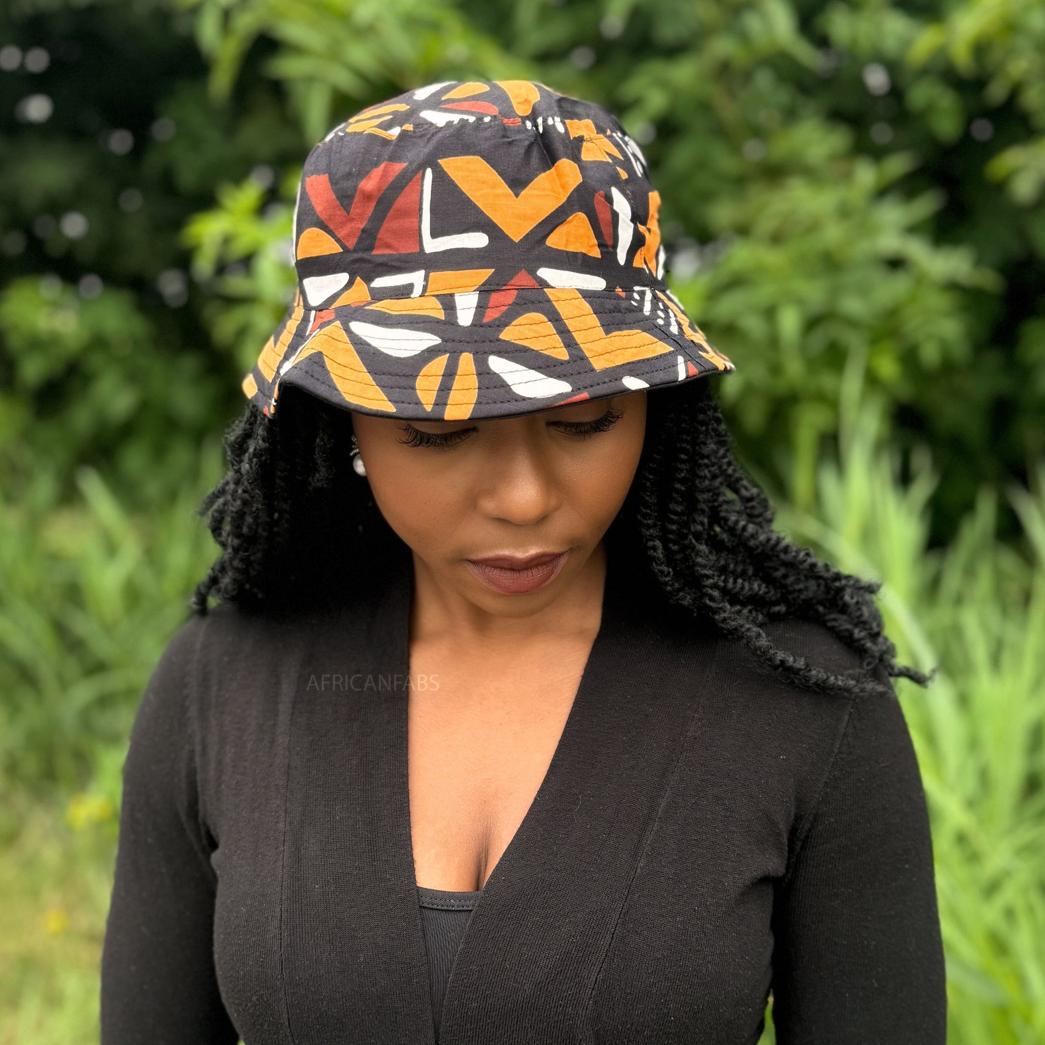 Bucket hat / Vissershoedje met Afrikaanse print - Bruine Cross
