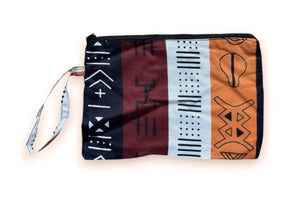 Afrikaanse wax print Make-up tasje / handtasje / etui / potloden mapje / pennentasje - Bruine Bogolan Symbols 