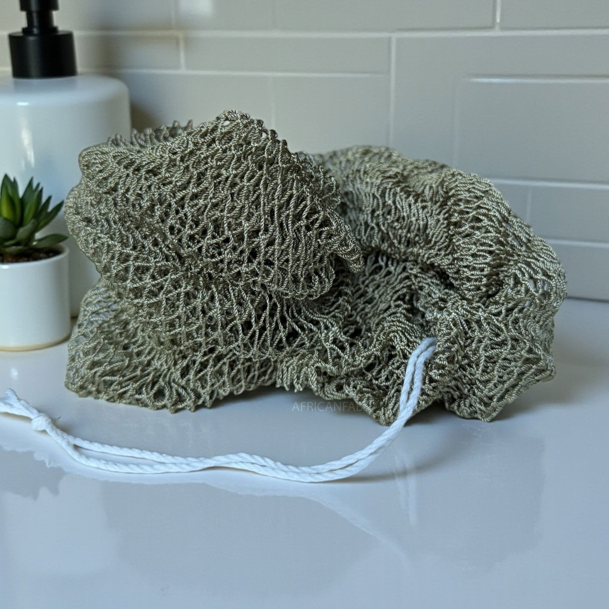 Afrikaanse spons / net sponge - traditionele SAPO spons / scrub spons ...