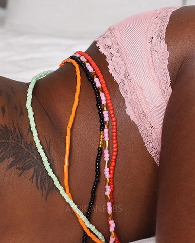 Waist Beads / Afrikaanse Heupketting -  Afi - Zwart / goud (Traditioneel niet-elastisch koord)