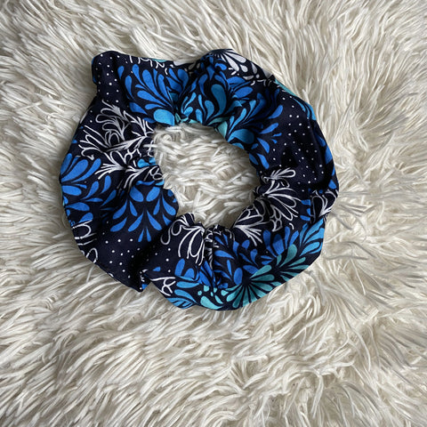 Scrunchie Afrikaanse print - XL Haaraccessoire - Blauw / zwart