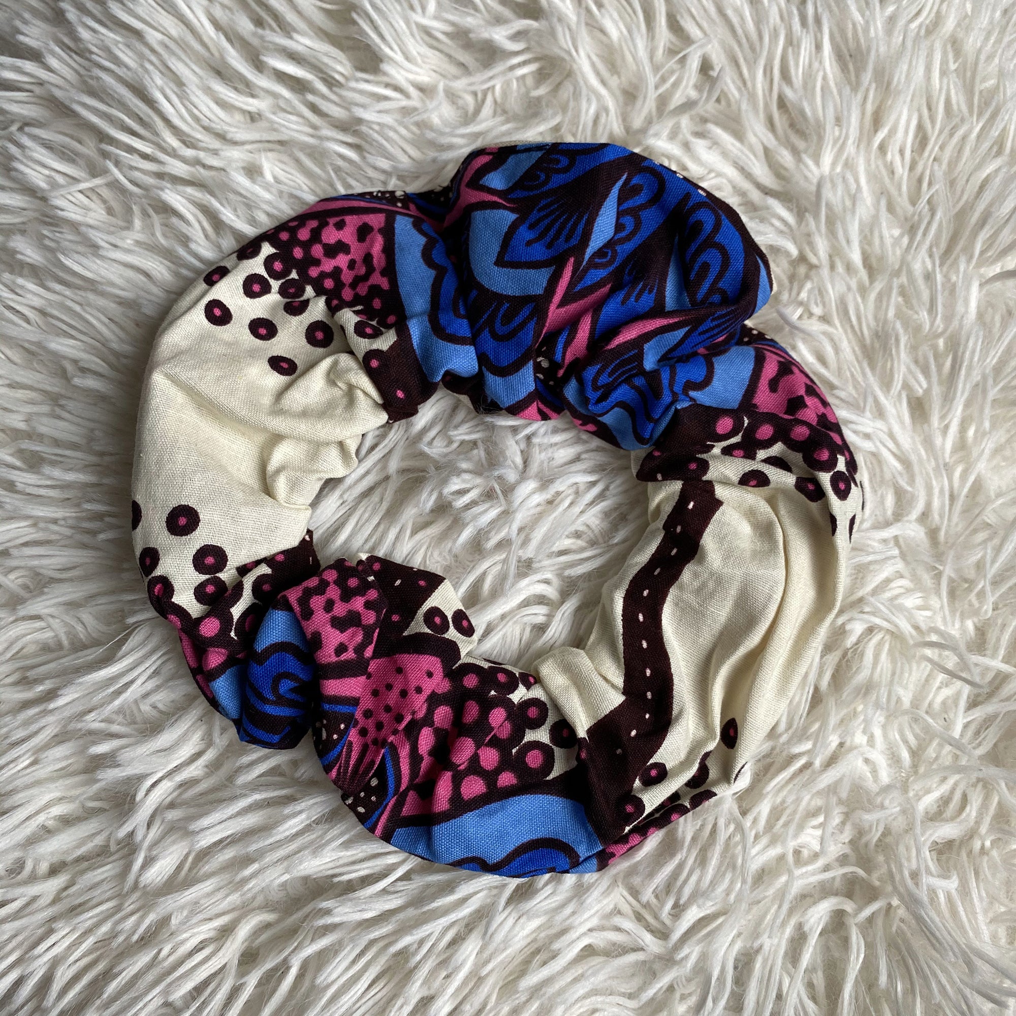 Scrunchie Afrikaanse print - XL Haaraccessoire - Blauw / creme / roze